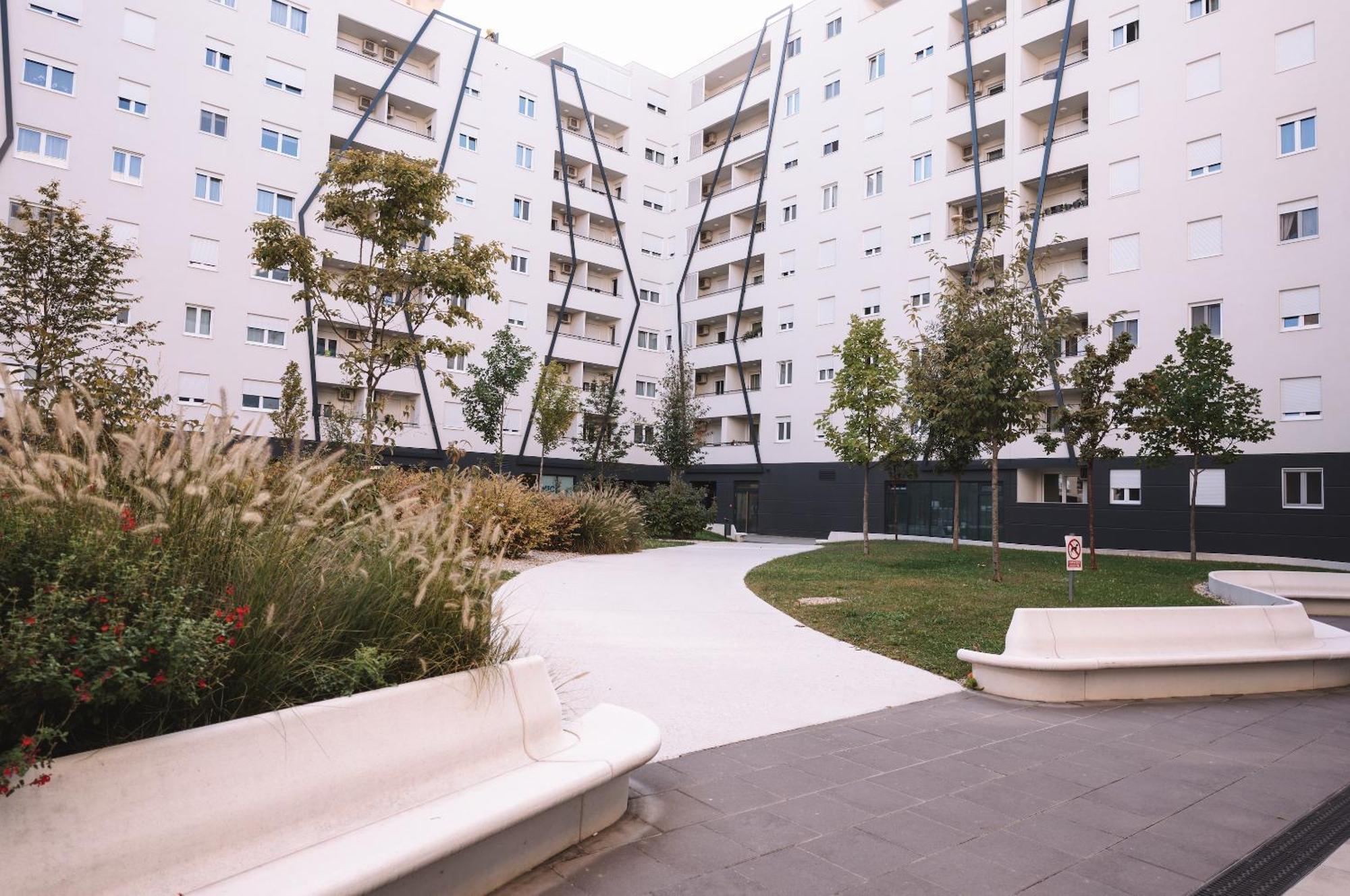Flexible Selfcheckins 66 - Zagreb - Loggia - 80M2 - New - Luxury - Garage - 2 Bedrooms Экстерьер фото