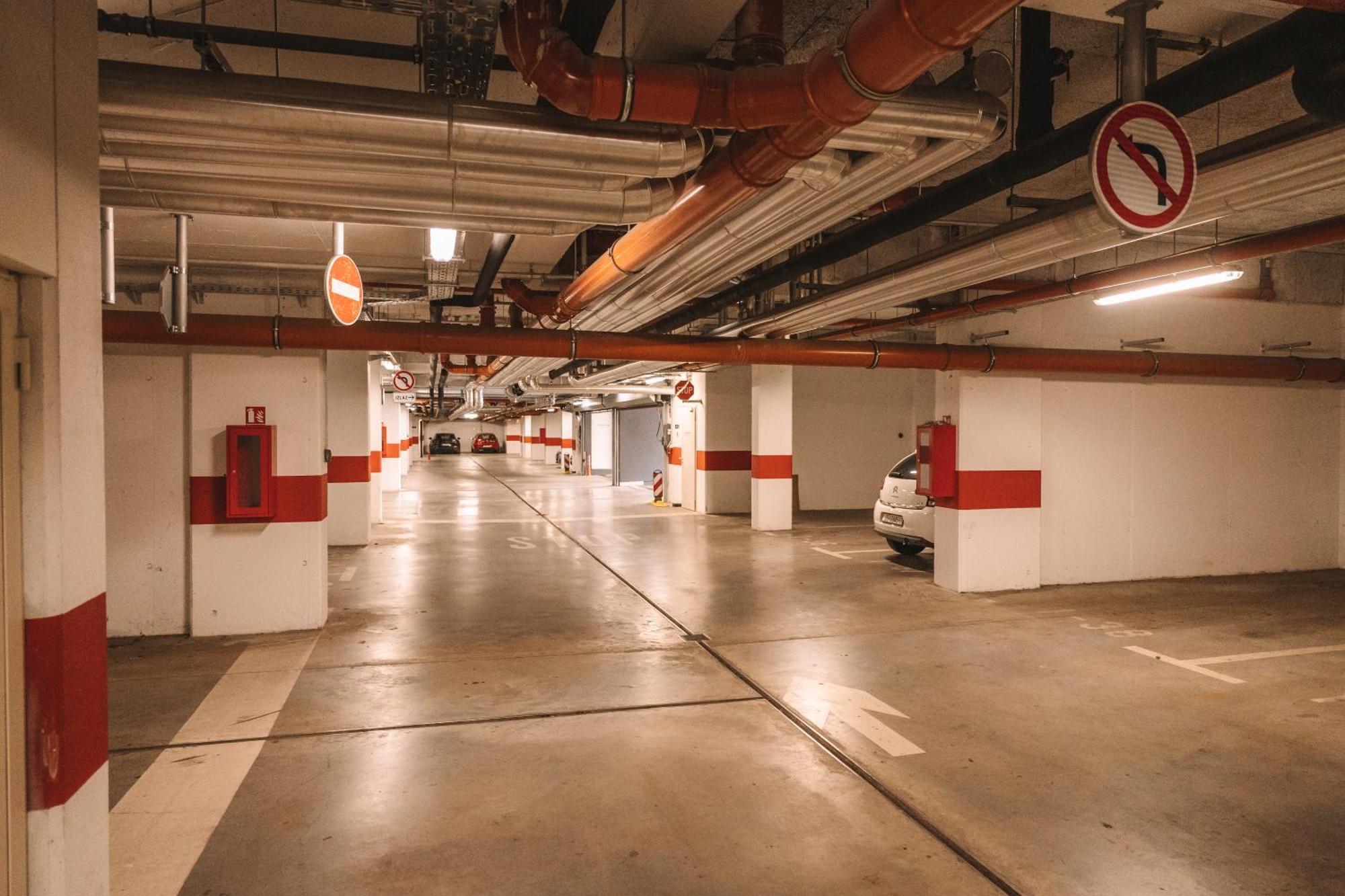 Flexible Selfcheckins 66 - Zagreb - Loggia - 80M2 - New - Luxury - Garage - 2 Bedrooms Экстерьер фото